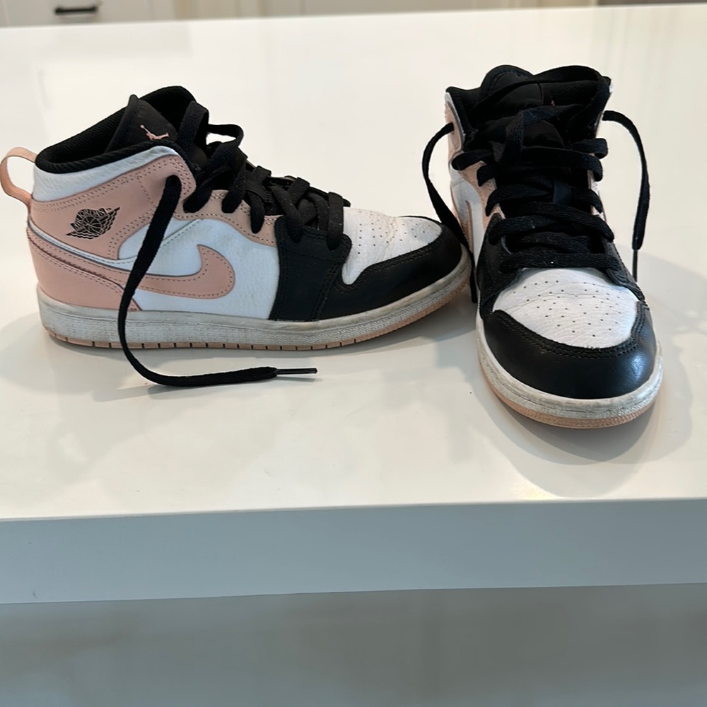 Jordon pink and black